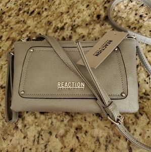 🆕🎁Kenneth Cole Crossbody Wristlets  Purse Handbag